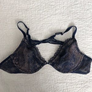 Very Sexy unlined plunge VS bra